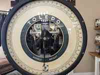 Toledo, Ohio, USA - Honest Weight scale