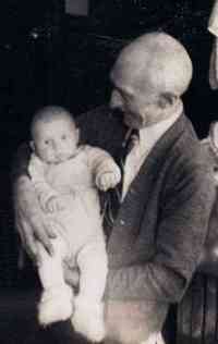 William Ernest FEIGE - William Feige and grandson, Billy, 1940