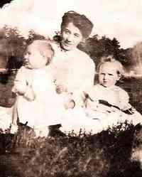 Charlotte Anna FEIGE - Clifford Feige, Anna Korch Feige, Anna Feige abt. 1909