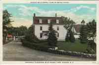 Hudson,  New Hampshire, USA - Hudson,  New Hampshire, USA - Largest Wild Animal Farm in United States Entrance to Bensons Wild Animal Farm, Hunson, N. H. (1932)