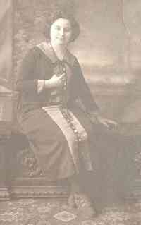 Marie Florence LIPPE - Florence Lippe b. 1898 Southbridge, MA