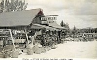 Woodford, Vermont, USA - Red Mills - A Gift Shop on the Molly Stark Trail, Woodford, Vermont